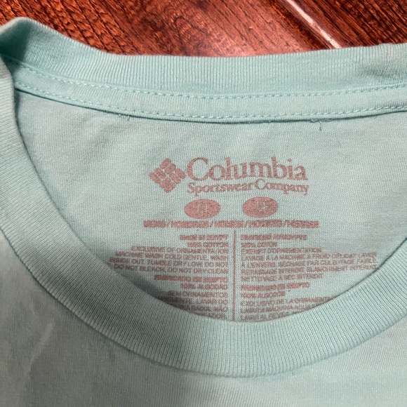 Columbia Shirt - Picture 3 of 3